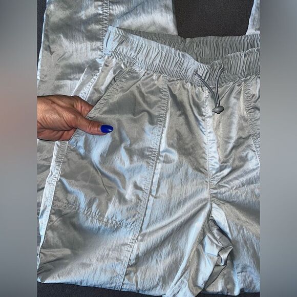 Wild Fable Nylon Cargo Pants Silver Grey XXS Shiny Jogger - Picture 5 of 13
